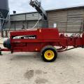 New Holland 570
