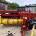New Holland 570