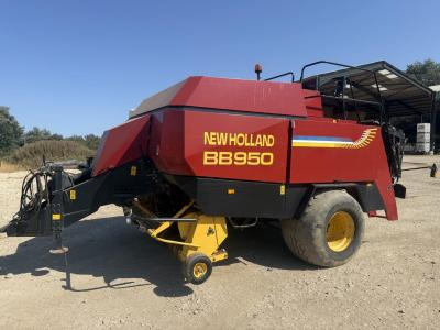 New Holland BB950