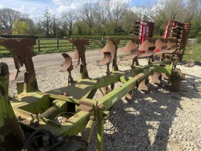 Dowdeswell DP7 7 furrow