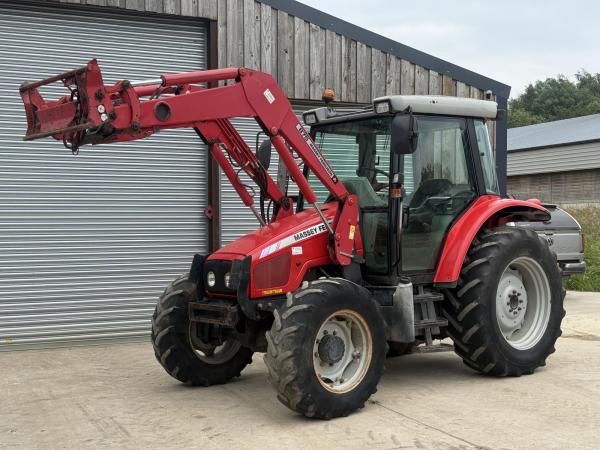 Massey Ferguson 5455