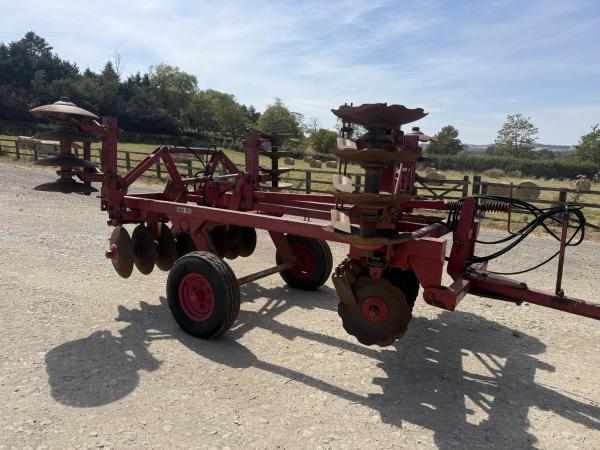 Agri-Pet 12ft discs Hyd folding